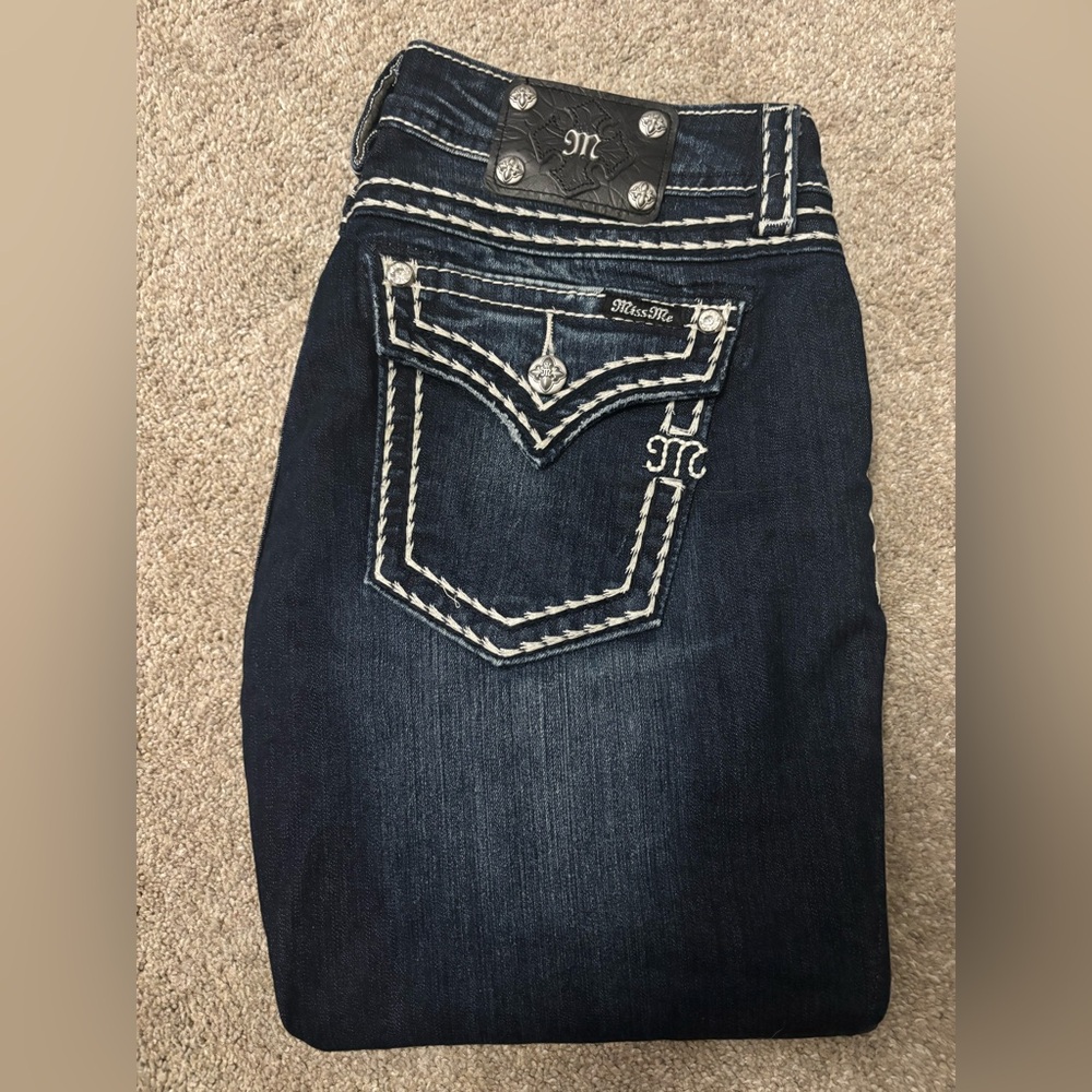 Miss Me Women's Cuffed Capri Jeans